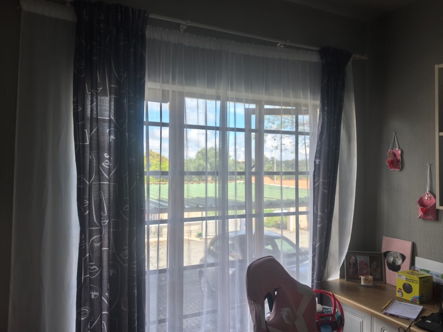 3 Bedroom Property for Sale in Helderkruin Gauteng