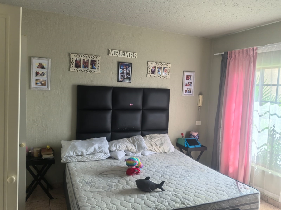 3 Bedroom Property for Sale in Helderkruin Gauteng