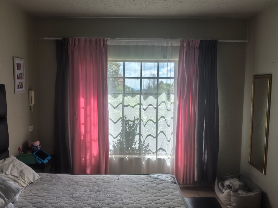 3 Bedroom Property for Sale in Helderkruin Gauteng