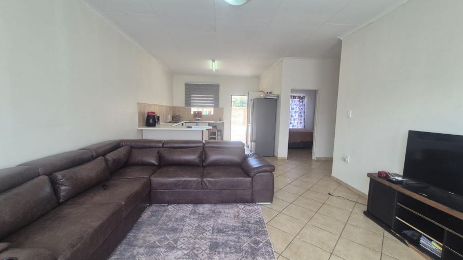 2 Bedroom Property for Sale in Robinpark Gauteng