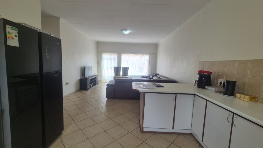 2 Bedroom Property for Sale in Robinpark Gauteng