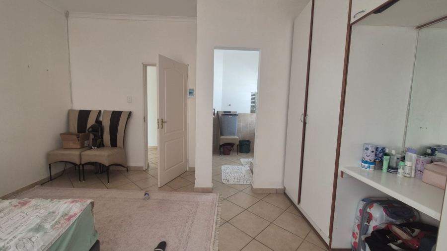 2 Bedroom Property for Sale in Robinpark Gauteng