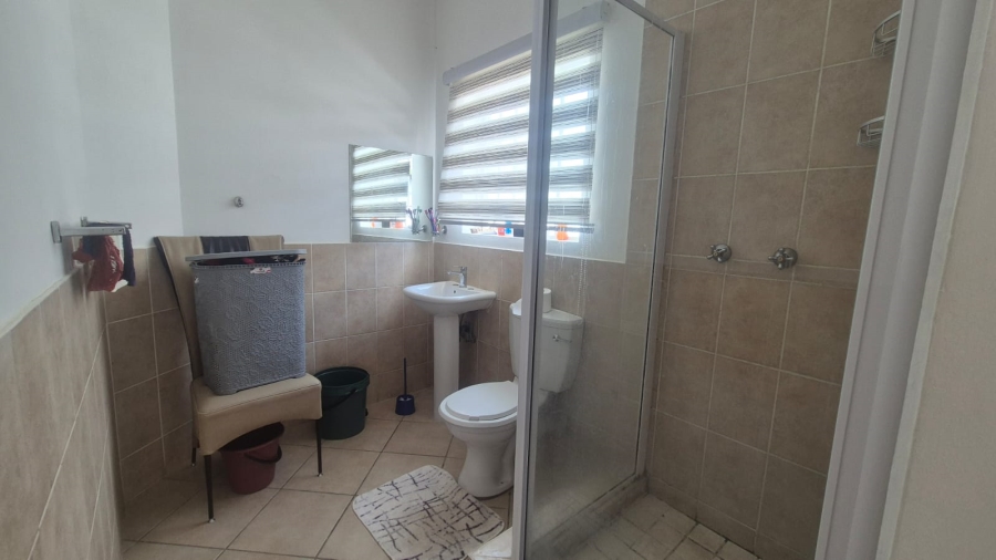 2 Bedroom Property for Sale in Robinpark Gauteng