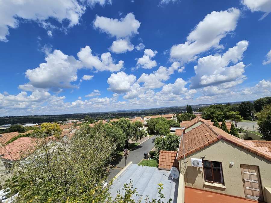 To Let 3 Bedroom Property for Rent in Craigavon Gauteng