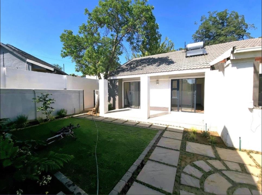 To Let 4 Bedroom Property for Rent in Parkmore Gauteng