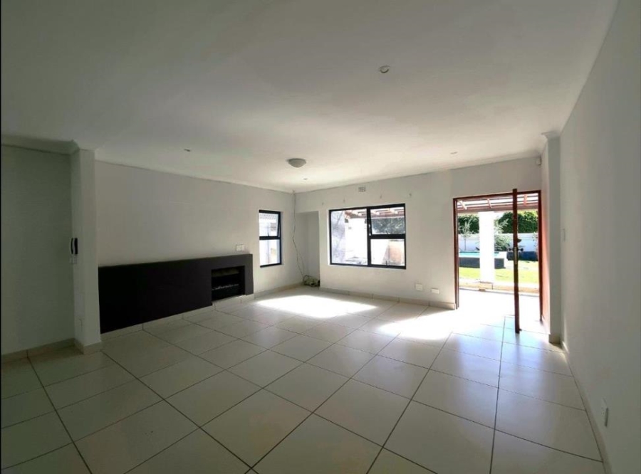 To Let 4 Bedroom Property for Rent in Parkmore Gauteng
