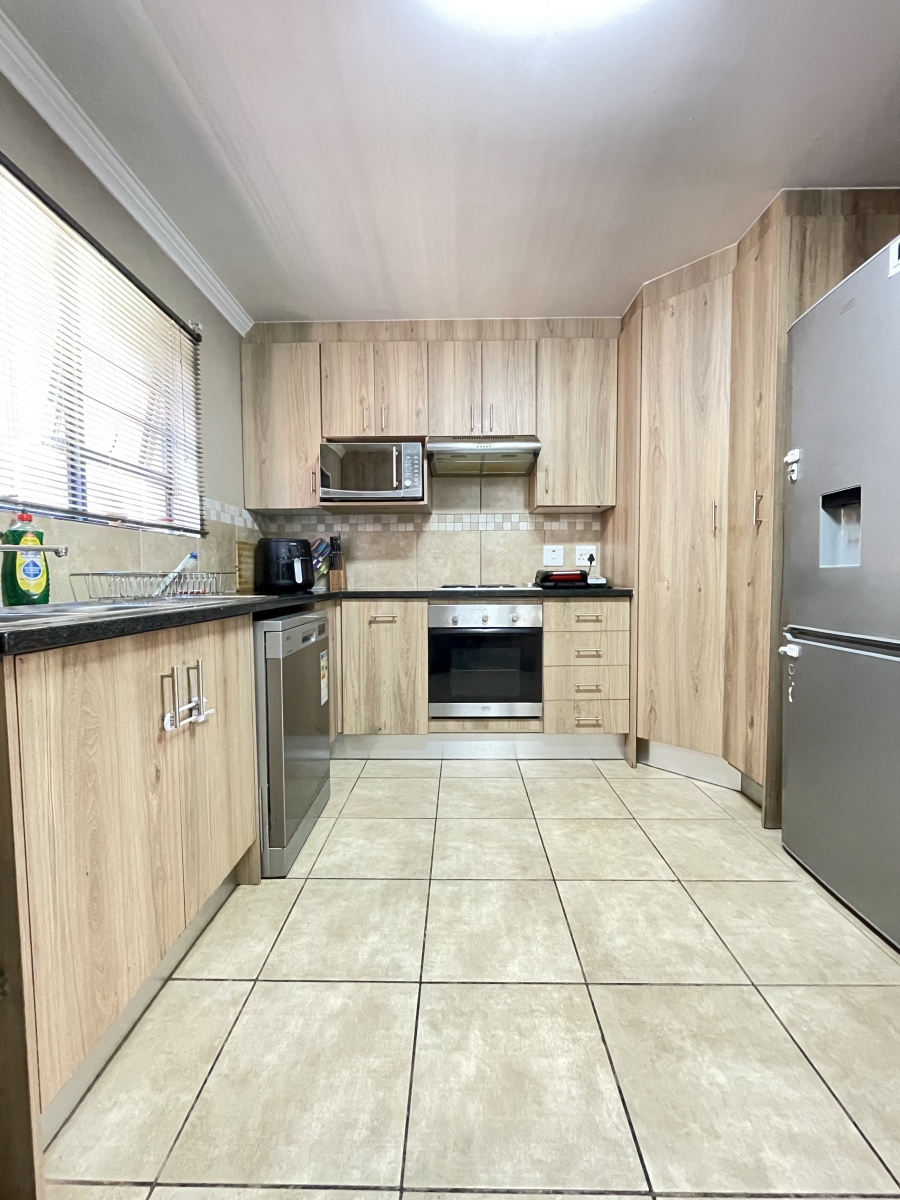 3 Bedroom Property for Sale in Amberfield Gauteng