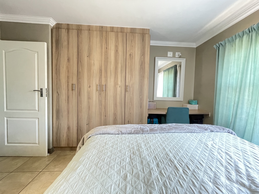 3 Bedroom Property for Sale in Amberfield Gauteng