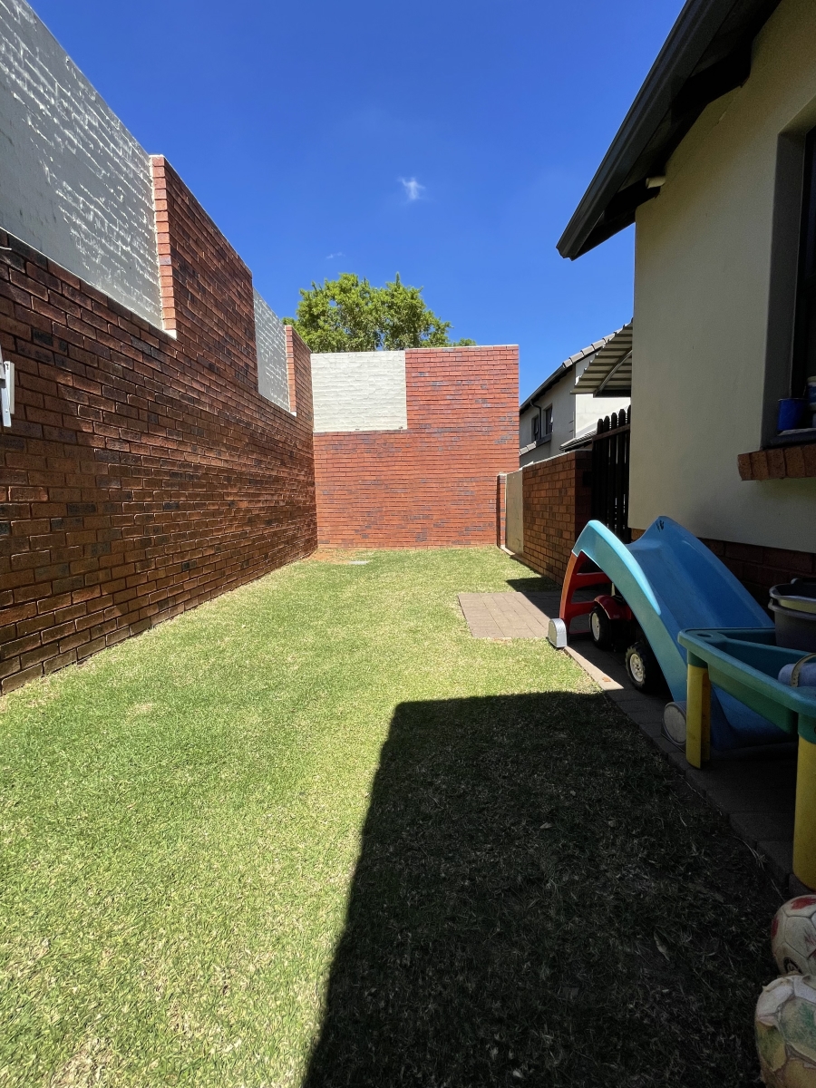 3 Bedroom Property for Sale in Amberfield Gauteng