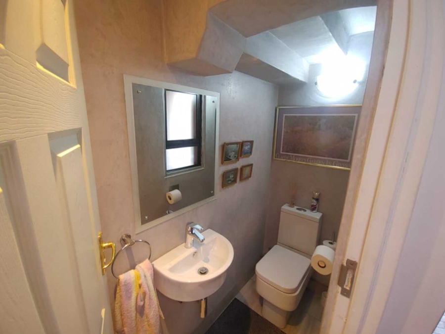 3 Bedroom Property for Sale in Peacehaven Gauteng