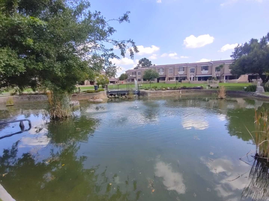 3 Bedroom Property for Sale in Peacehaven Gauteng