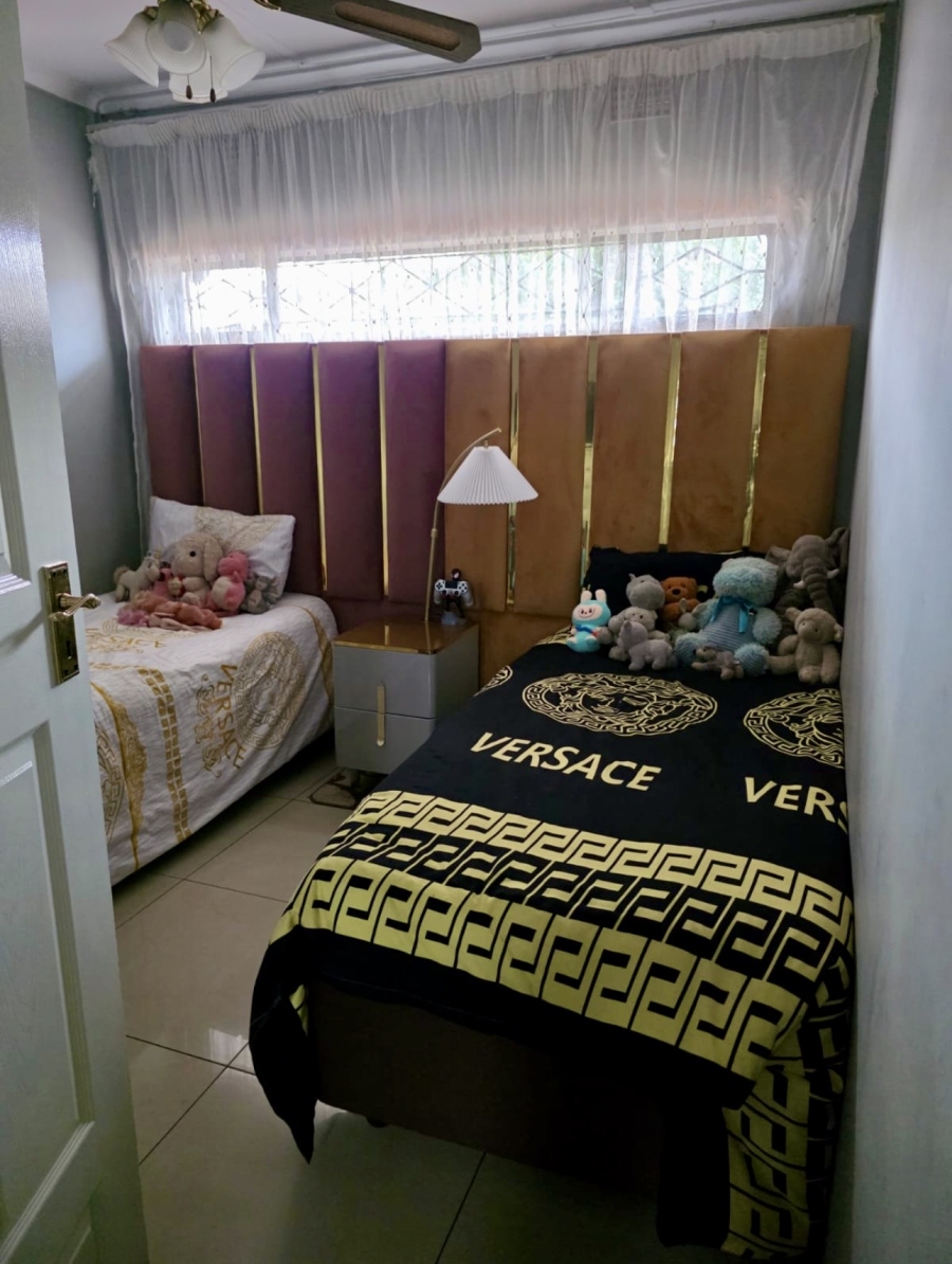 3 Bedroom Property for Sale in Debonair Park Gauteng