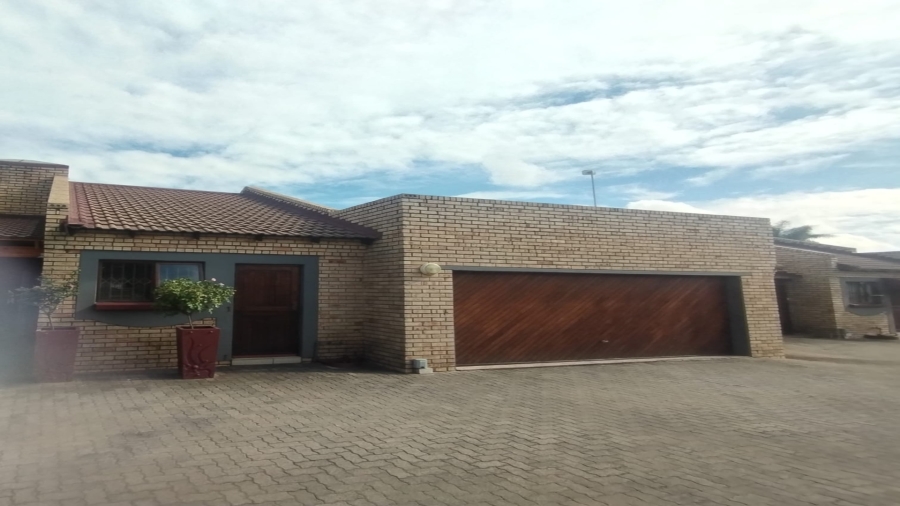 3 Bedroom Property for Sale in Vanderbijlpark SW 5 Gauteng