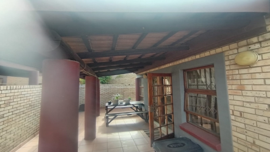 3 Bedroom Property for Sale in Vanderbijlpark SW 5 Gauteng