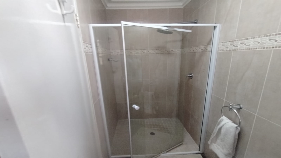 3 Bedroom Property for Sale in Vanderbijlpark SW 5 Gauteng