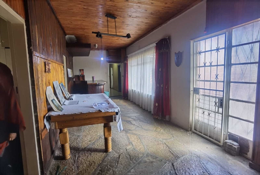 4 Bedroom Property for Sale in Unitas Park Gauteng