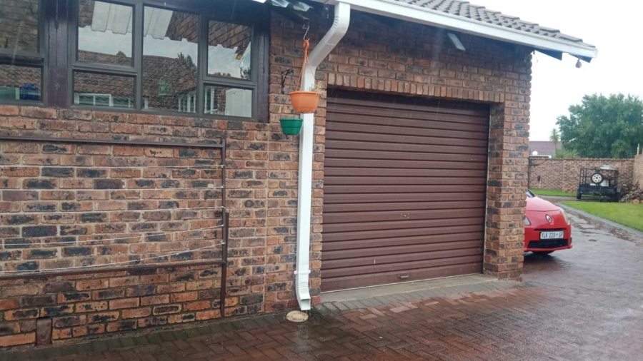 2 Bedroom Property for Sale in Arcon Park Gauteng