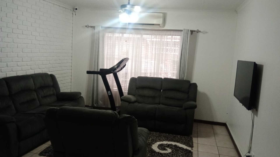 2 Bedroom Property for Sale in Arcon Park Gauteng