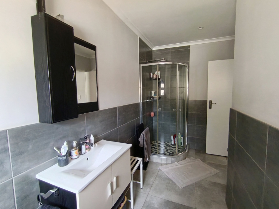3 Bedroom Property for Sale in Sunnyridge Gauteng