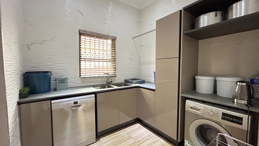 4 Bedroom Property for Sale in Amandasig Gauteng