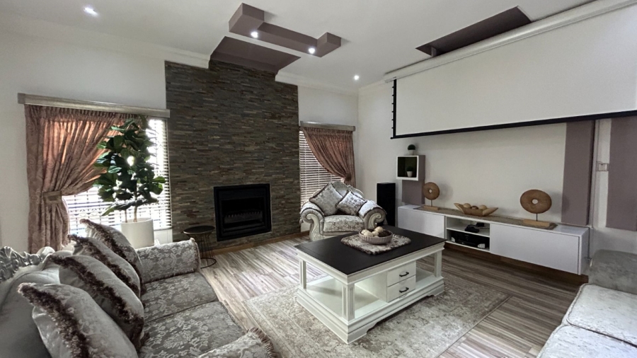 4 Bedroom Property for Sale in Amandasig Gauteng