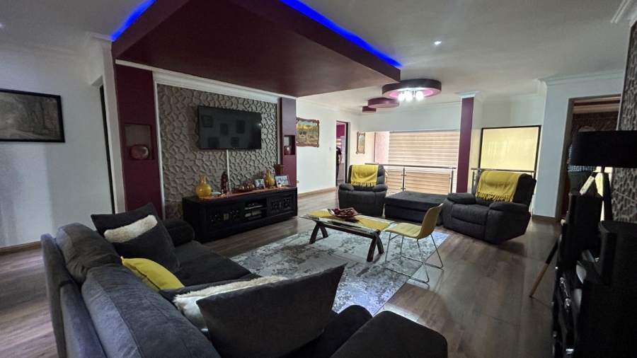 4 Bedroom Property for Sale in Amandasig Gauteng