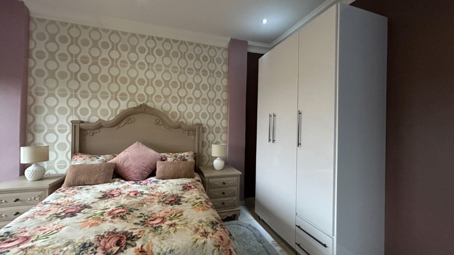 4 Bedroom Property for Sale in Amandasig Gauteng