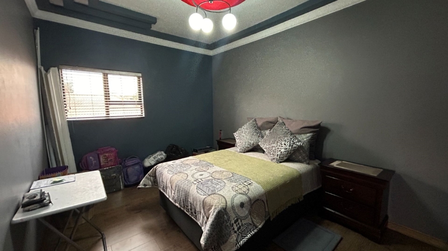 4 Bedroom Property for Sale in Amandasig Gauteng