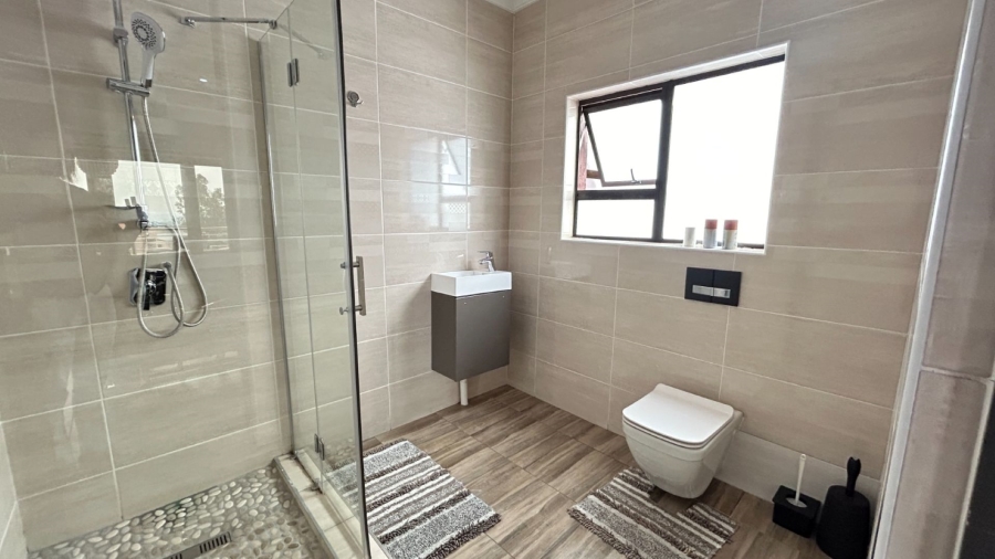 4 Bedroom Property for Sale in Amandasig Gauteng