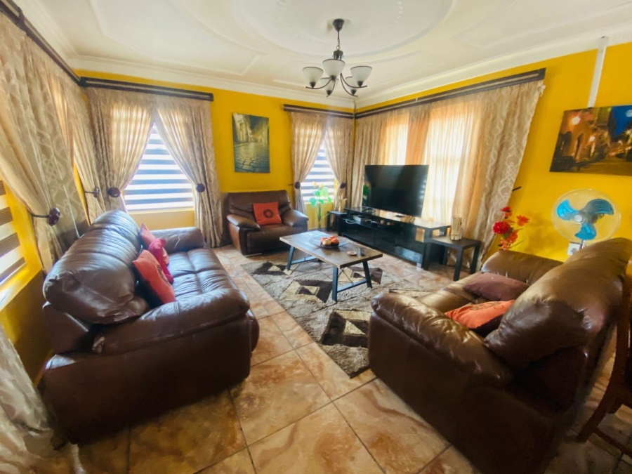 4 Bedroom Property for Sale in Kirkney Gauteng