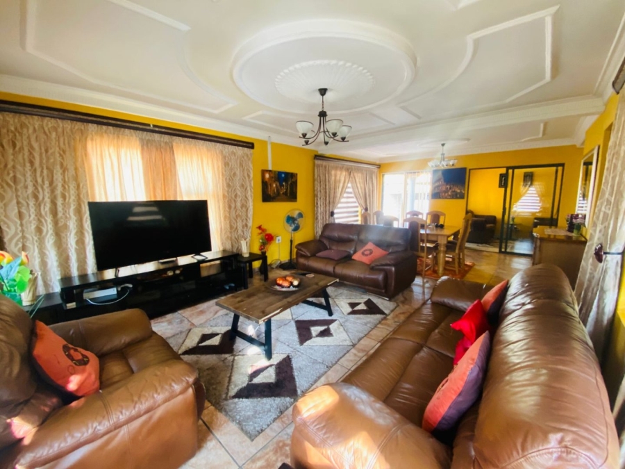 4 Bedroom Property for Sale in Kirkney Gauteng