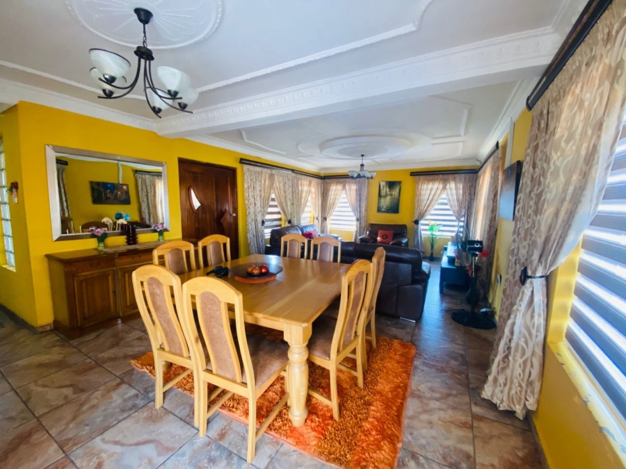 4 Bedroom Property for Sale in Kirkney Gauteng