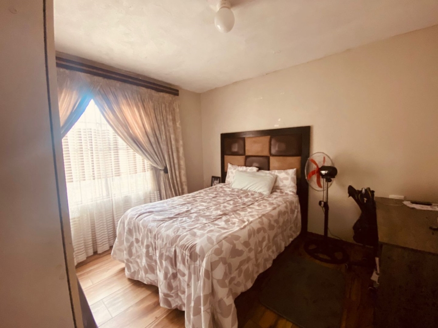 4 Bedroom Property for Sale in Kirkney Gauteng