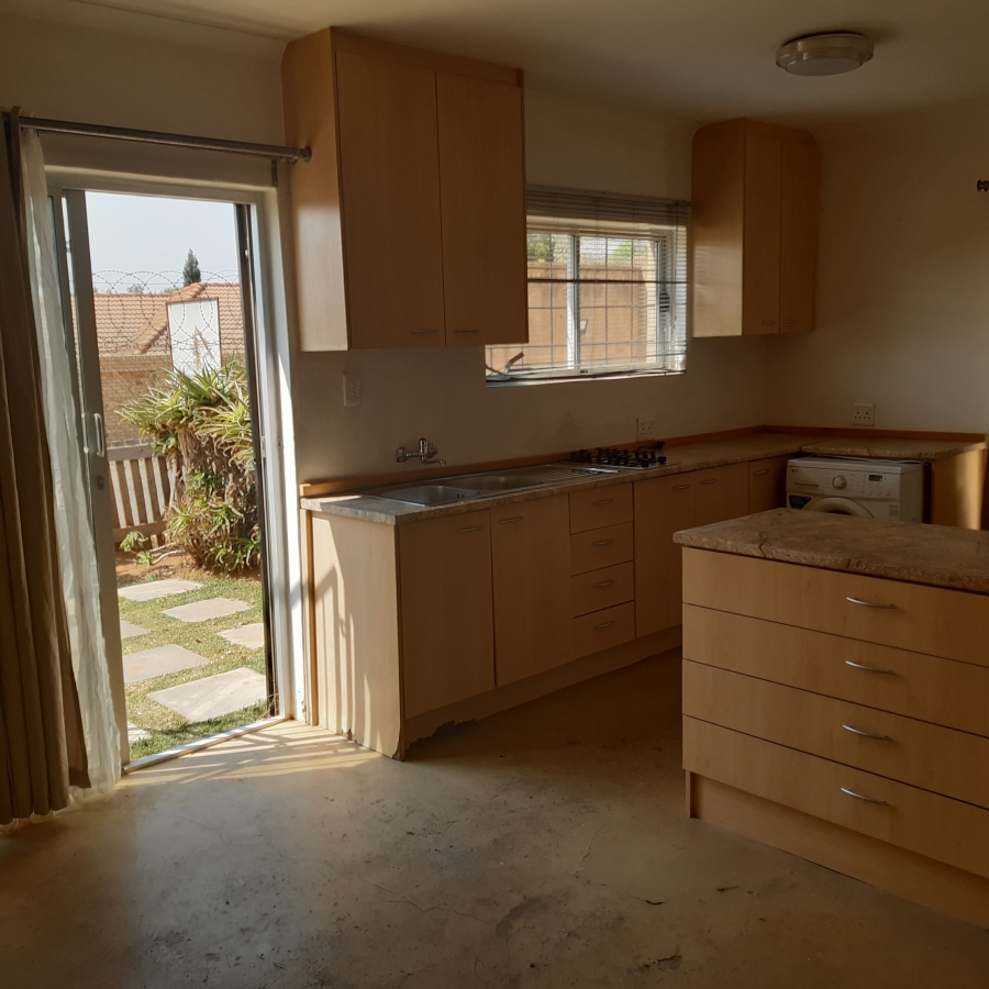 To Let 1 Bedroom Property for Rent in Equestria Gauteng
