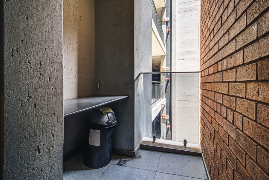 1 Bedroom Property for Sale in Bedfordview Gauteng