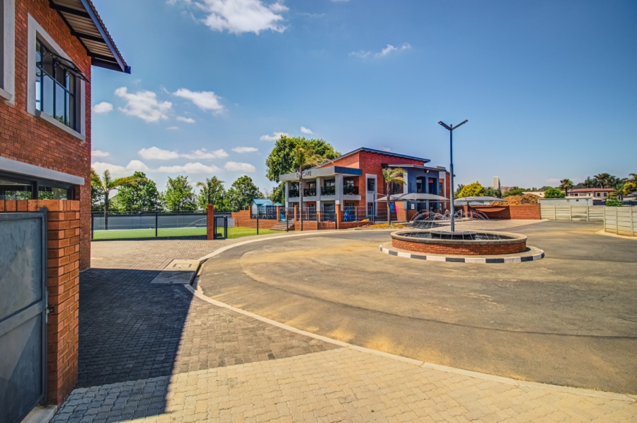 1 Bedroom Property for Sale in Bedfordview Gauteng