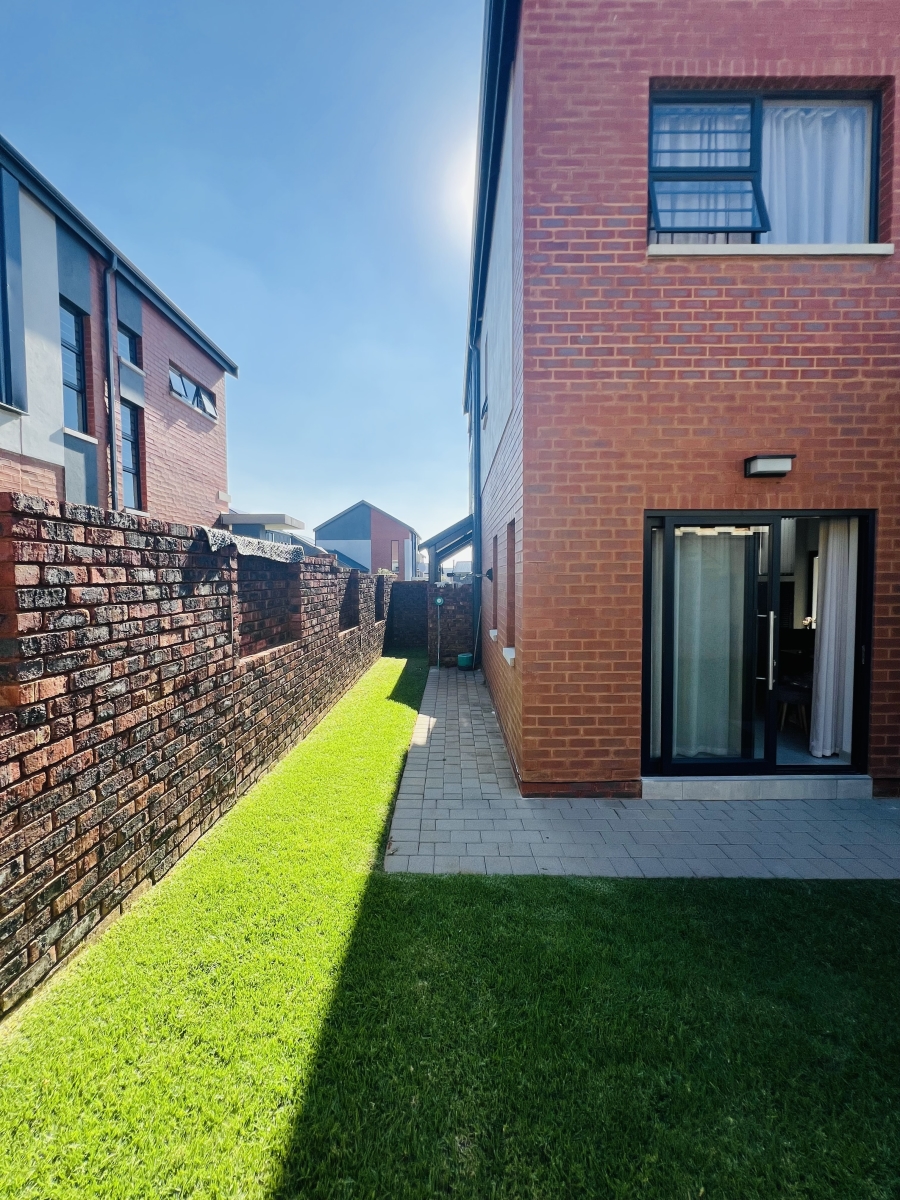 3 Bedroom Property for Sale in Kya Sands Gauteng