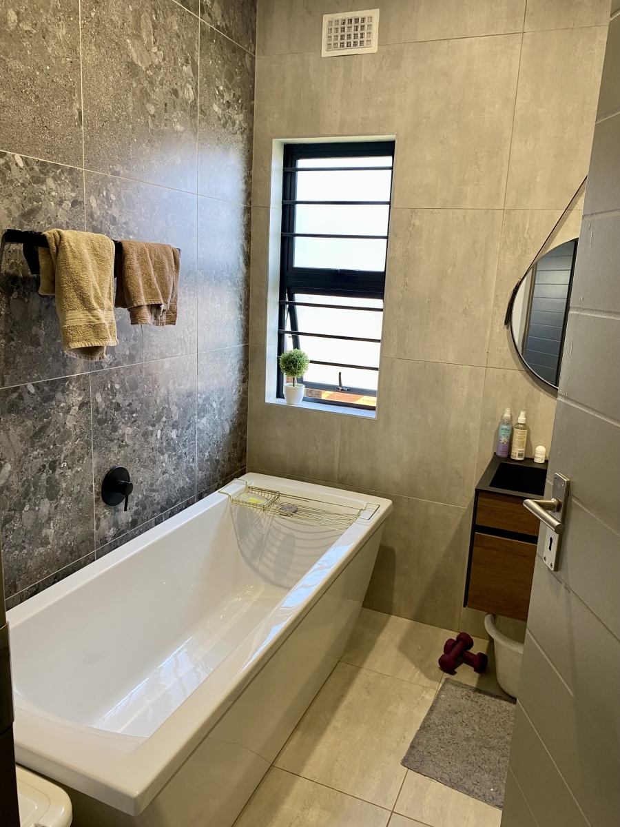 3 Bedroom Property for Sale in Kya Sands Gauteng