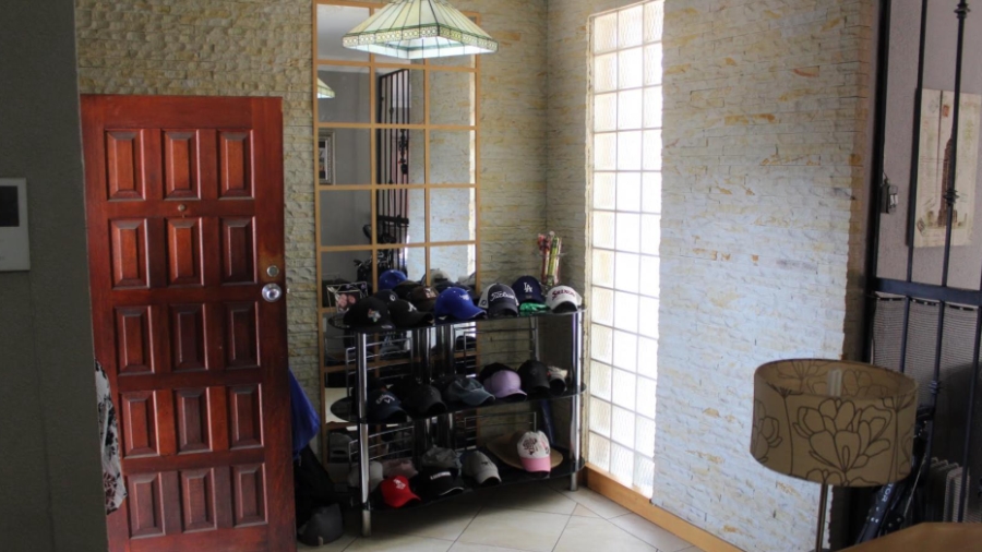 3 Bedroom Property for Sale in Brackenhurst Gauteng