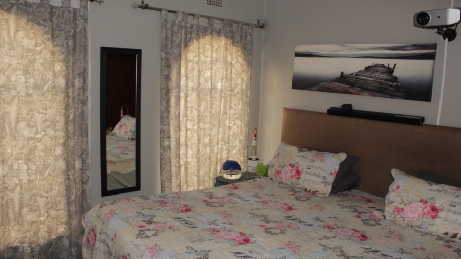 3 Bedroom Property for Sale in Brackenhurst Gauteng