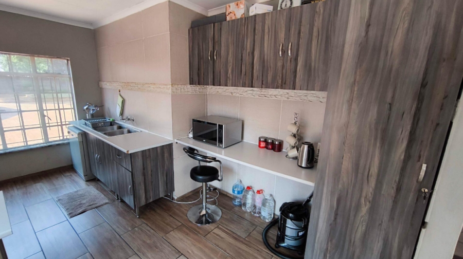 3 Bedroom Property for Sale in Brackenhurst Gauteng