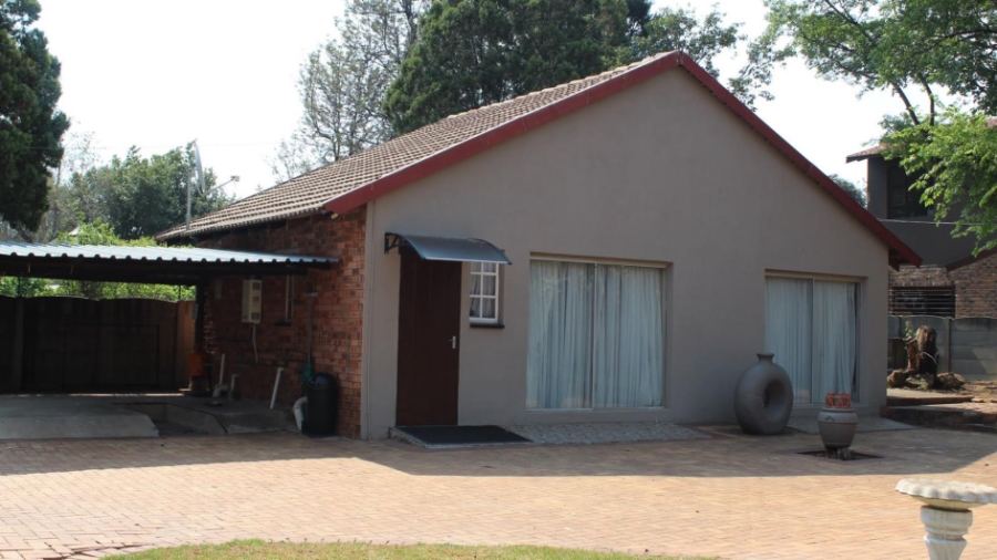 3 Bedroom Property for Sale in Brackenhurst Gauteng