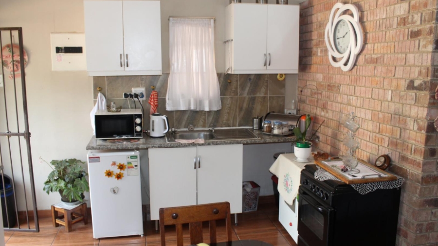 3 Bedroom Property for Sale in Brackenhurst Gauteng