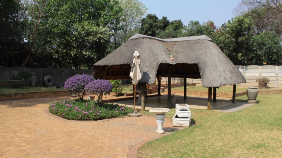 3 Bedroom Property for Sale in Brackenhurst Gauteng