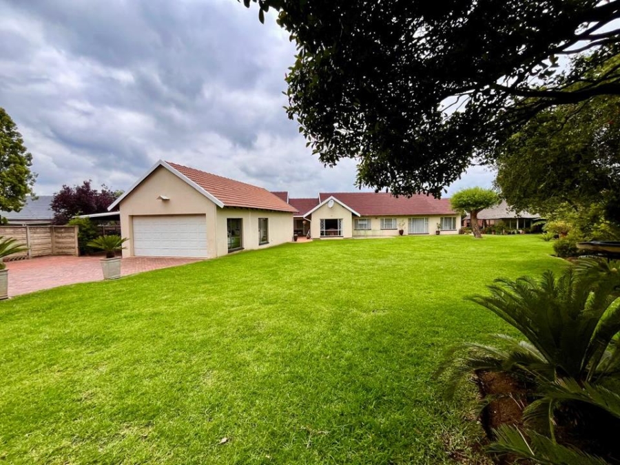 4 Bedroom Property for Sale in Freeway Park Gauteng