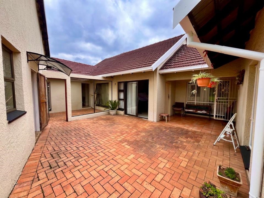 4 Bedroom Property for Sale in Freeway Park Gauteng