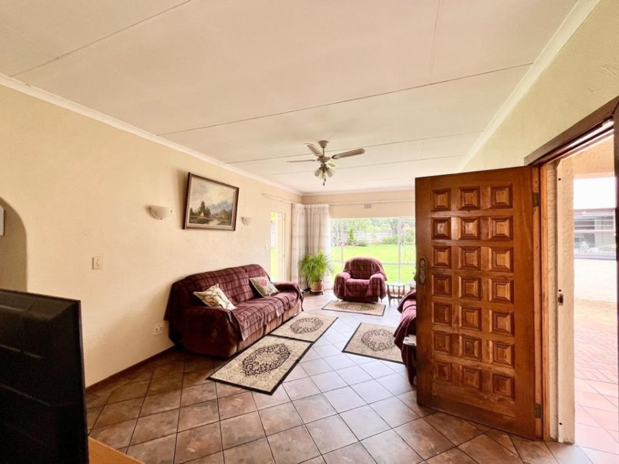 4 Bedroom Property for Sale in Freeway Park Gauteng