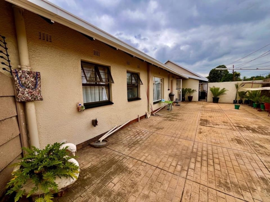 4 Bedroom Property for Sale in Freeway Park Gauteng