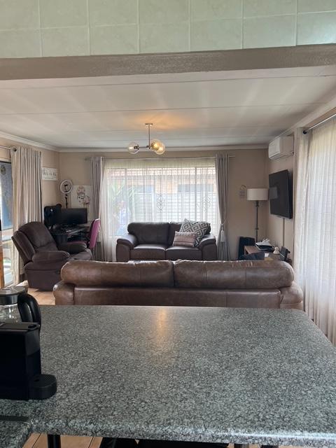 2 Bedroom Property for Sale in Kibler Park Gauteng