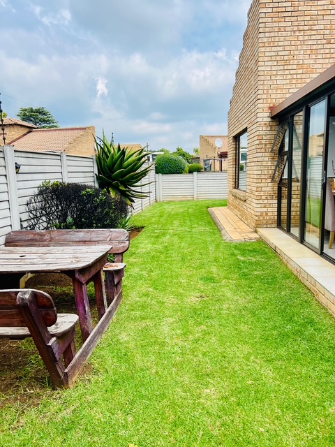 2 Bedroom Property for Sale in Kibler Park Gauteng